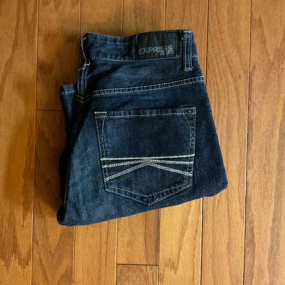 Men’s Express Classic Stretch Zipper 🪰 Blue Jeans! - Picture 10 of 10